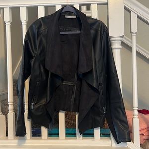 Cute Black Leather Jacket/Pull over Suede